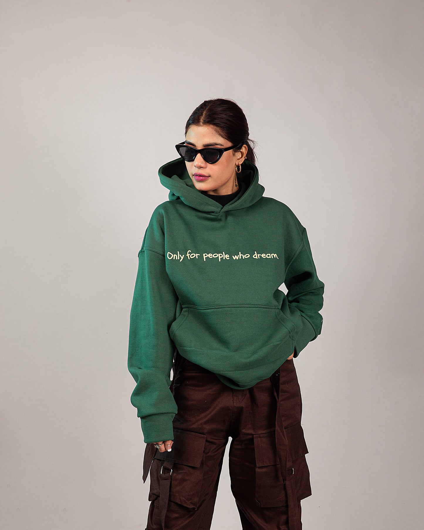 THE DREAMERS HOODIE - BOTTLE GREEN