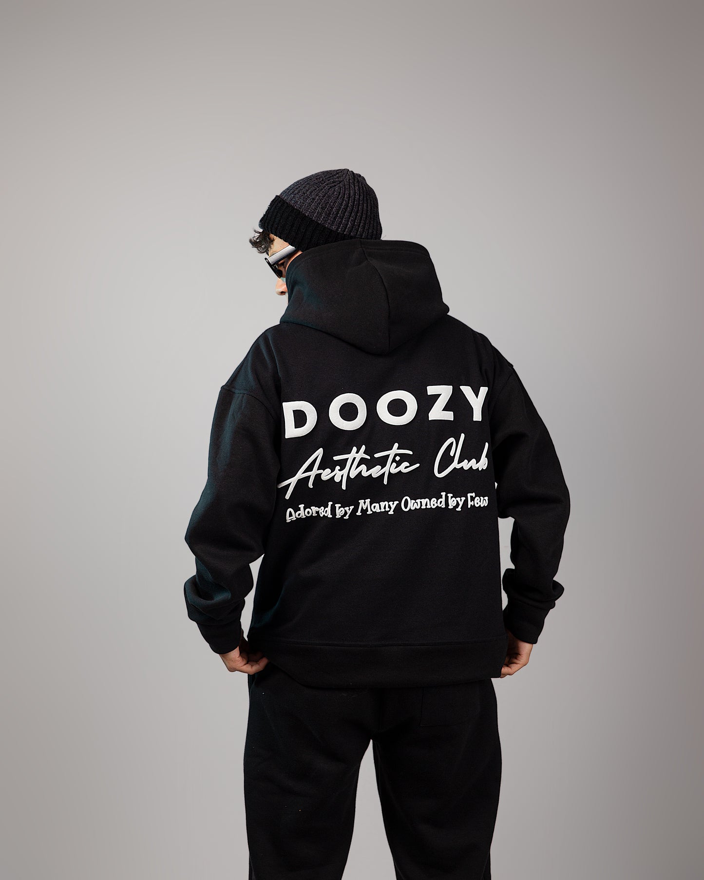 THE EVERYDAY HOODIE - TRUE BLACK
