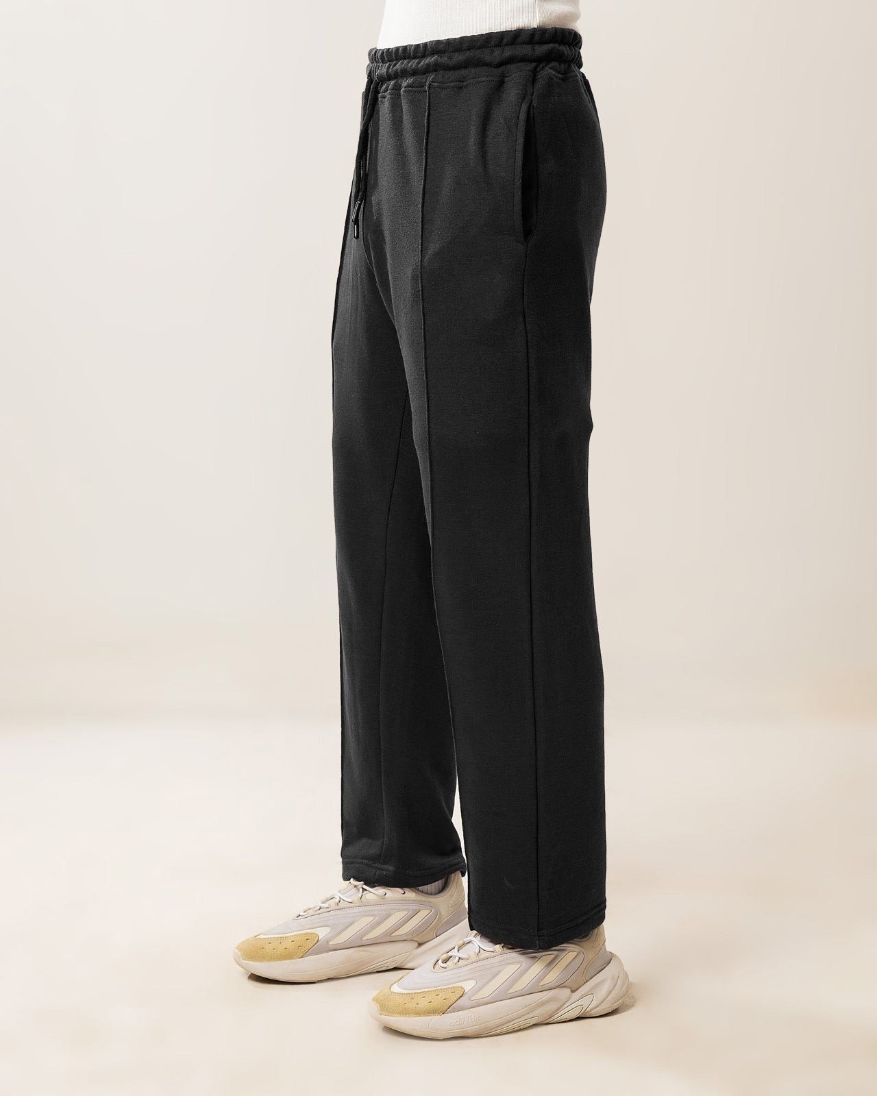 Everyday Pleated Trousers - Black